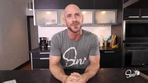 JohnnySins OF LillyLuna First Time Squirting .